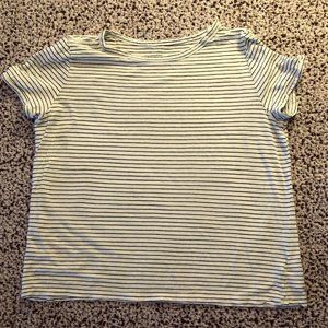 American Eagle T Size Small